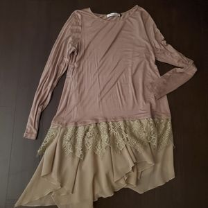 Long sleeve, brown/tan top with lace